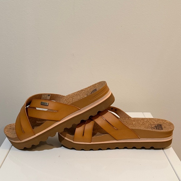 REEF Women's Cushion Bloom Hi Platform Sandals size 10 - Picture 5 of 9